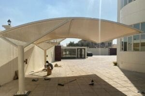 حداد مظلات الضجيج